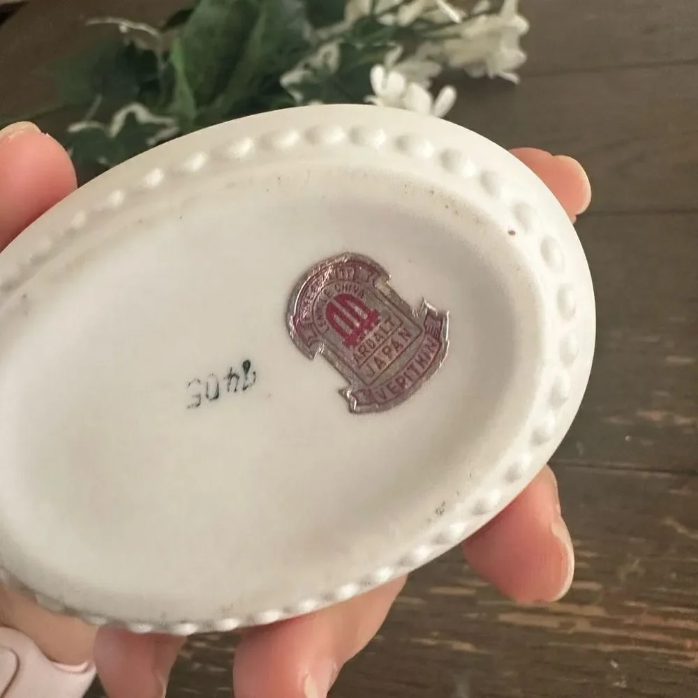 Ardalt Japan Floral Trinket Oval‎ Shaped Box Vintage
